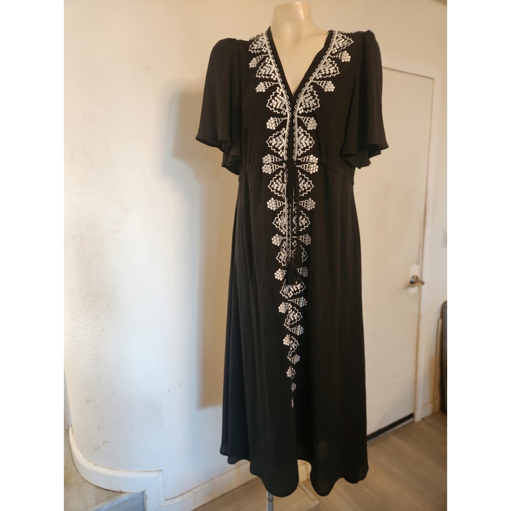 Strut & Bolt Black Embroidered V-Neck Midi Dress Flutter Sleeve Tassels Small